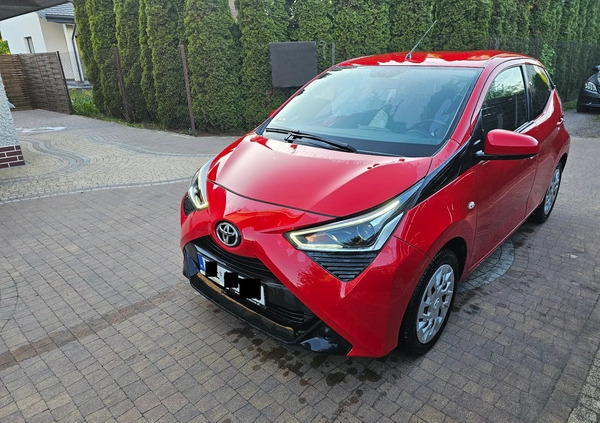 Toyota Aygo cena 25900 przebieg: 22930, rok produkcji 2021 z Tłuszcz małe 37